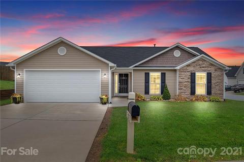 172 E Swift Creek Rd, Fletcher, NC 28732 photo 1