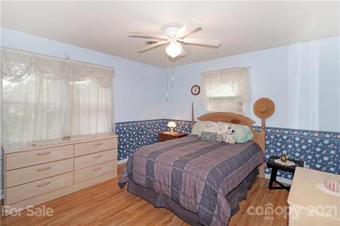 815 E Ritchie Rd, Salisbury, NC 28146 photo 17