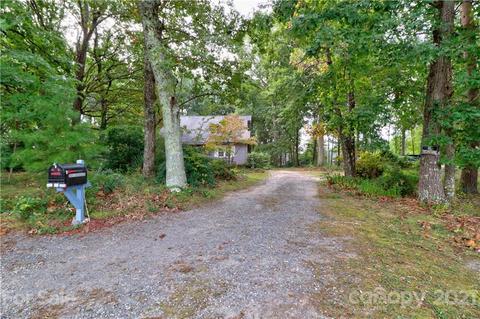 815 E Ritchie Rd, Salisbury, NC 28146 photo 4