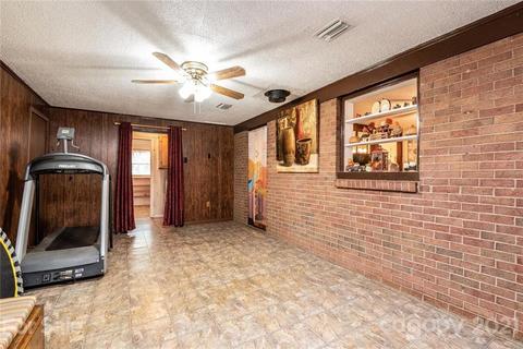 5094 Circle Dr, Conover, NC 28613 photo 38