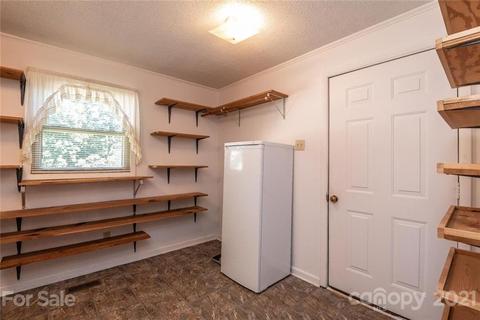 5094 Circle Dr, Conover, NC 28613 photo 39