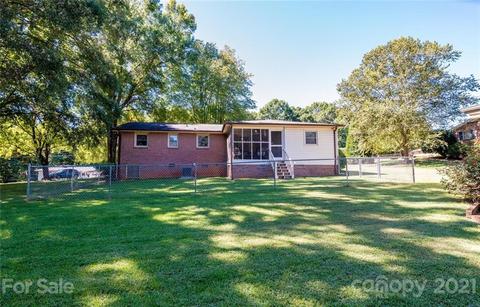 5094 Circle Dr, Conover, NC 28613 photo 9