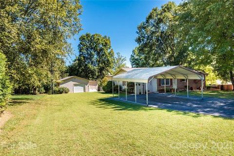 5094 Circle Dr, Conover, NC 28613 photo 2