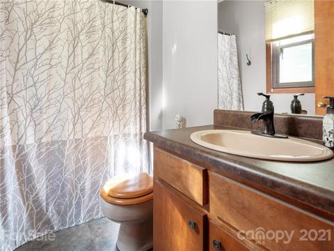 46 Loop Rd, Clyde, NC 28721 photo 19