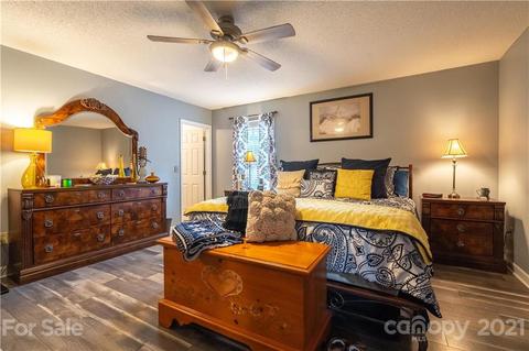 5300 Grace Dr, Hickory, NC 28601 photo 9
