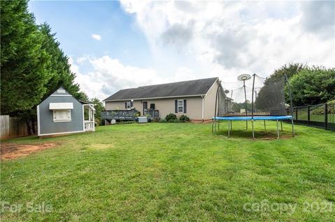 5300 Grace Dr, Hickory, NC 28601 photo 22