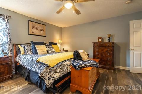 5300 Grace Dr, Hickory, NC 28601 photo 10