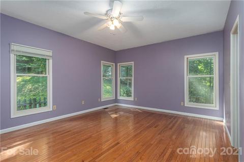 530 Brigadoon Dr, Clyde, NC 28721 photo 10