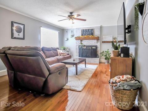 204 Rainbow Dr, Stanley, NC 28164 photo 4