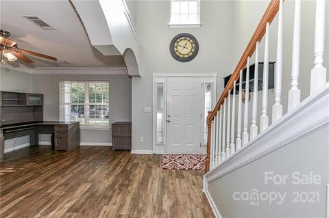 19035 Oakhurst Blvd, Cornelius, NC 28031 photo 4