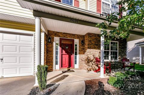 19035 Oakhurst Blvd, Cornelius, NC 28031 photo 2