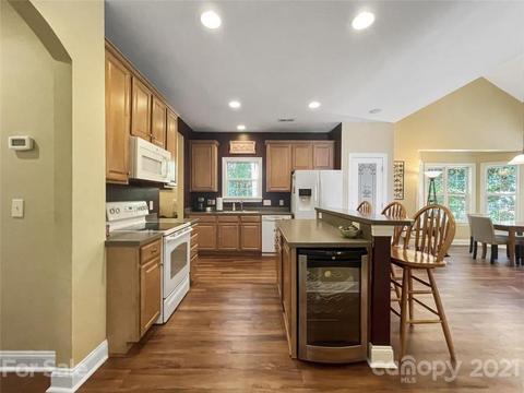 9729 Willow Leaf Ln, Cornelius, NC 28031 photo 6