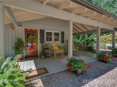 126 Falling Leaf Ln, Saluda, NC 28773 photo 4