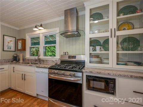 126 Falling Leaf Ln, Saluda, NC 28773 photo 7