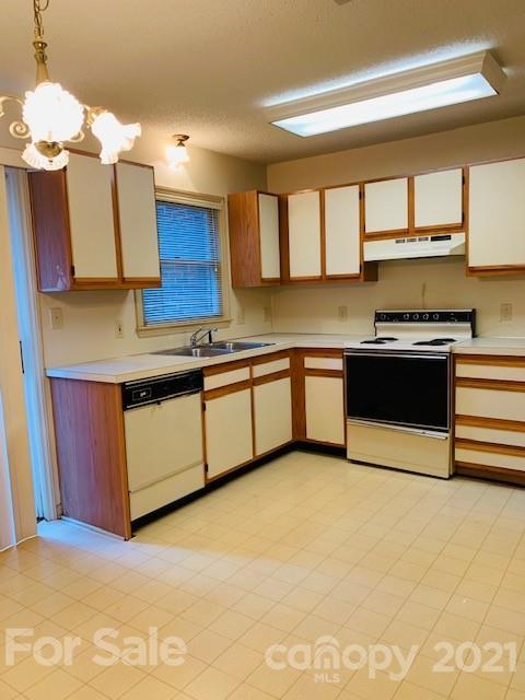 102 Brandywine Dr NE #C-3, Conover, NC 28613 photo 3