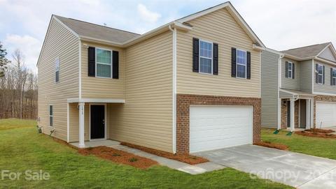 228 Final Stretch Ln, Clover, SC 29710 photo 2