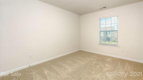228 Final Stretch Ln, Clover, SC 29710 photo 5