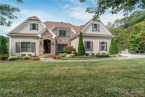 18915 Riverwest Ct, Davidson, NC 28036 photo 1