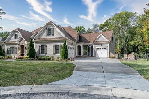18915 Riverwest Ct, Davidson, NC 28036 photo 2