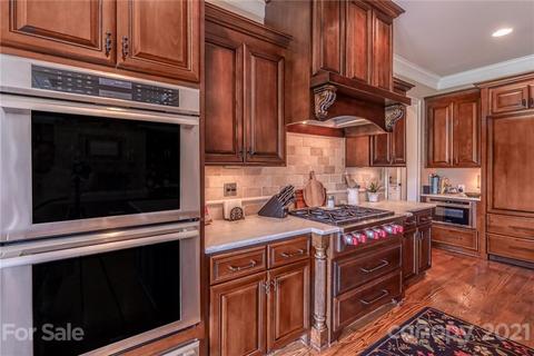 18915 Riverwest Ct, Davidson, NC 28036 photo 12