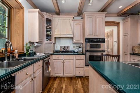 100 Shore Dr, Morganton, NC 28655 photo 9