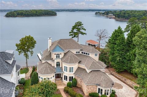 18121 Harbor Light Blvd, Cornelius, NC 28031 photo 1