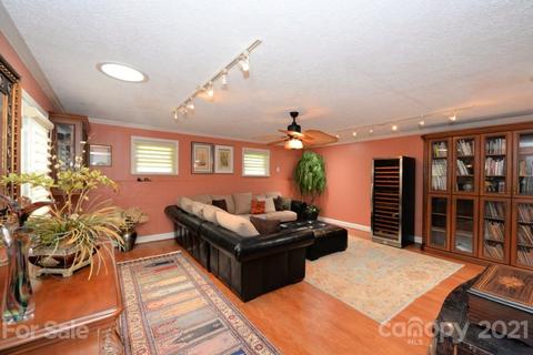 55 Labrador Ln, Cullowhee, NC 28723 photo 18
