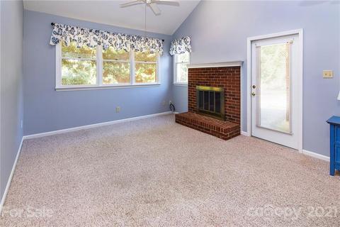 19964 Oak Leaf Cir, Cornelius, NC 28031 photo 5
