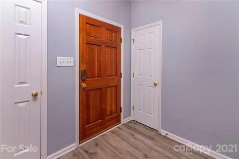 19964 Oak Leaf Cir, Cornelius, NC 28031 photo 3