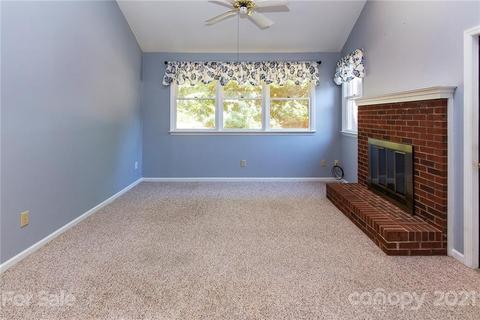 19964 Oak Leaf Cir, Cornelius, NC 28031 photo 4