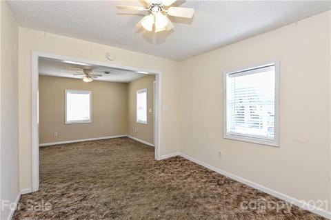 108 E Wilson St, Wingate, NC 28174 photo 8