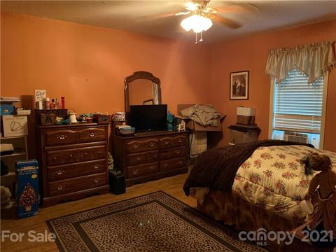 1033 Tabor Rd, Olin, NC 28660 photo 5