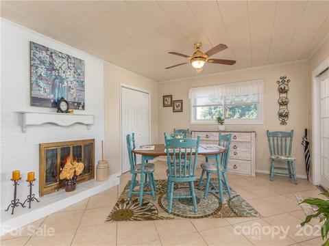208 Painter St, Canton, NC 28716 photo 7