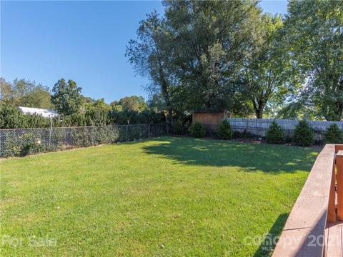 208 Painter St, Canton, NC 28716 photo 19