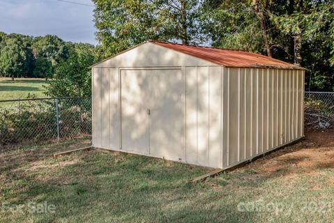 245 We Padgett Rd, Bostic, NC 28018 photo 28