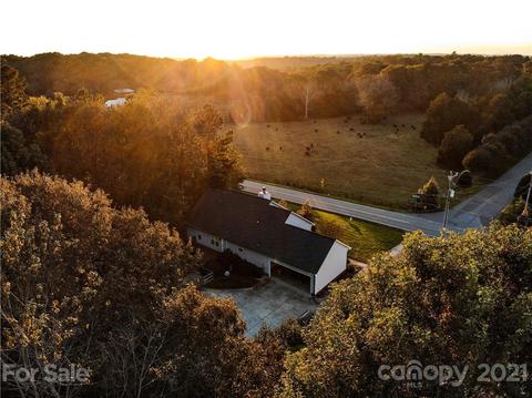 5180 Davidson Rd, Davidson, NC 28036 photo 3