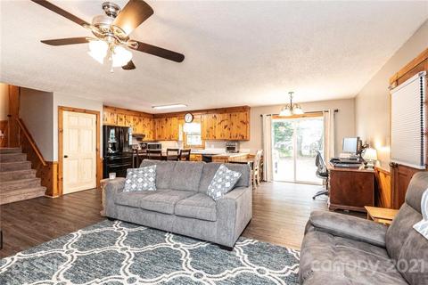 341 Cedar Forest Loop, Hickory, NC 28601 photo 8