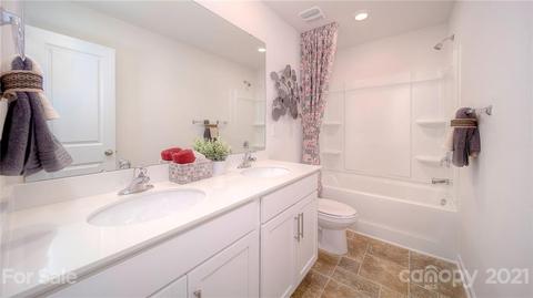 242 Final Stretch Ln, Clover, SC 29710 photo 40