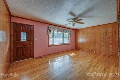 4413 Farmbrook Rd, Gastonia, NC 28056 photo 3