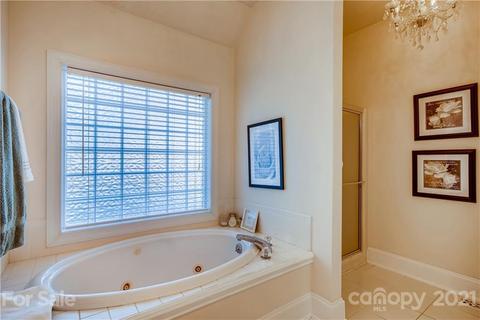 137 Eaglecrest Dr, Matthews, NC 28104 photo 14