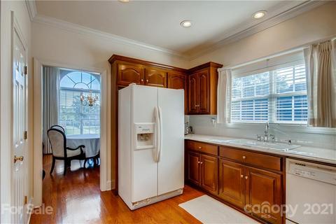 137 Eaglecrest Dr, Matthews, NC 28104 photo 10