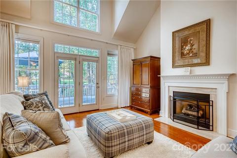 137 Eaglecrest Dr, Matthews, NC 28104 photo 4