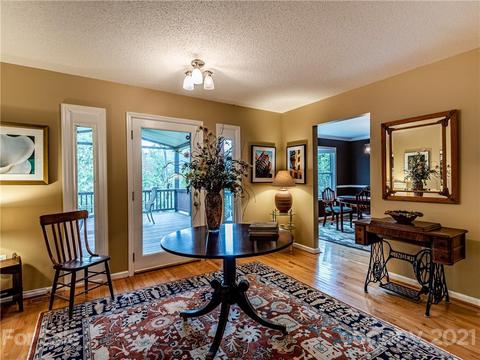 25 Lynnette Dr, Fairview, NC 28730 photo 4