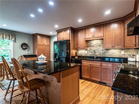 25 Lynnette Dr, Fairview, NC 28730 photo 6