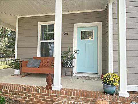 1001 33rd Avenue Ne Loop NE, Hickory, NC 28601 photo 2