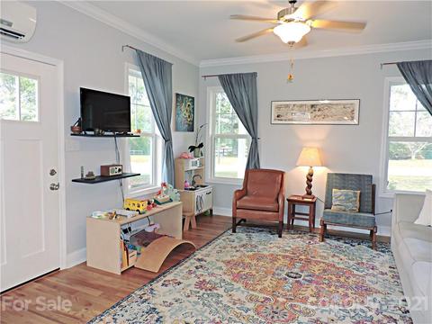 1001 33rd Avenue Ne Loop NE, Hickory, NC 28601 photo 5