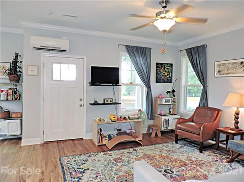 1001 33rd Avenue Ne Loop NE, Hickory, NC 28601 photo 4