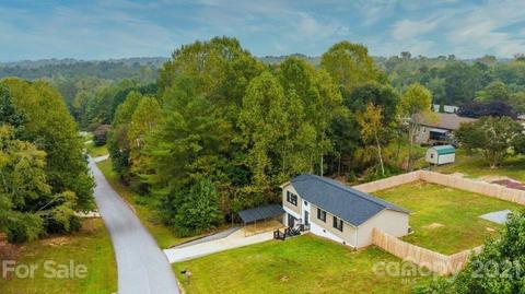 319 Cedar Forest Loop, Hickory, NC 28601 photo 4