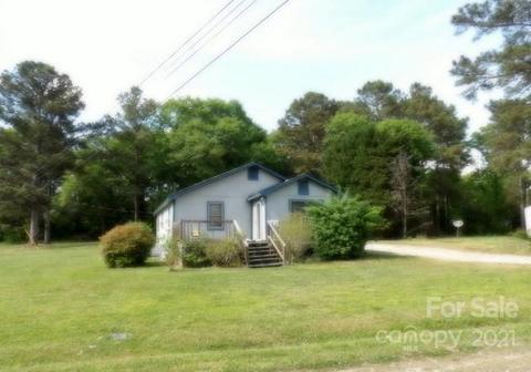 896 Mark Ln, Lancaster, SC 29720 photo 1