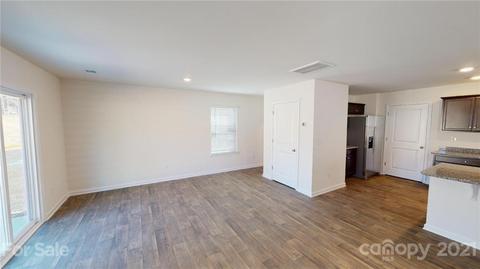 217 Final Stretch Ln, Clover, SC 29710 photo 10